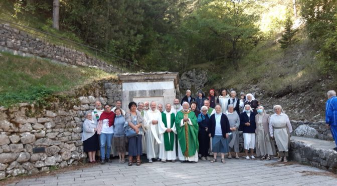 Dopo l’incontro con gli eremiti E’ nata una collaborazione con Madre Mirella Muià